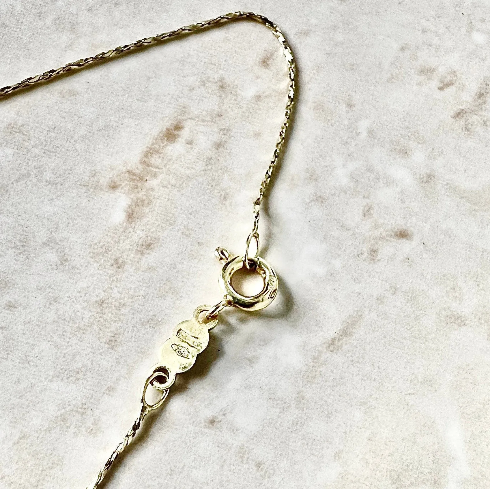 Vintage Italian 18 Karat Yellow Gold 16.25 Inches Chain Necklace By UnoAErre