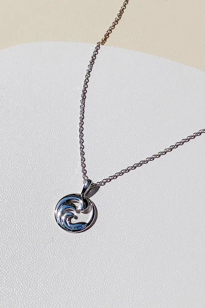 Wave Chain Necklace