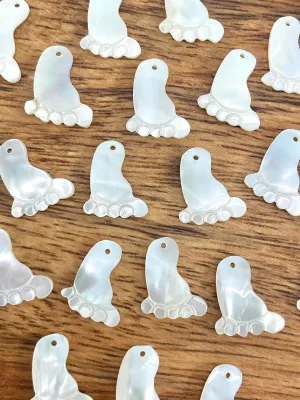 White South Sea Mother Of Pearl Foot Print Bead, Sku#M464